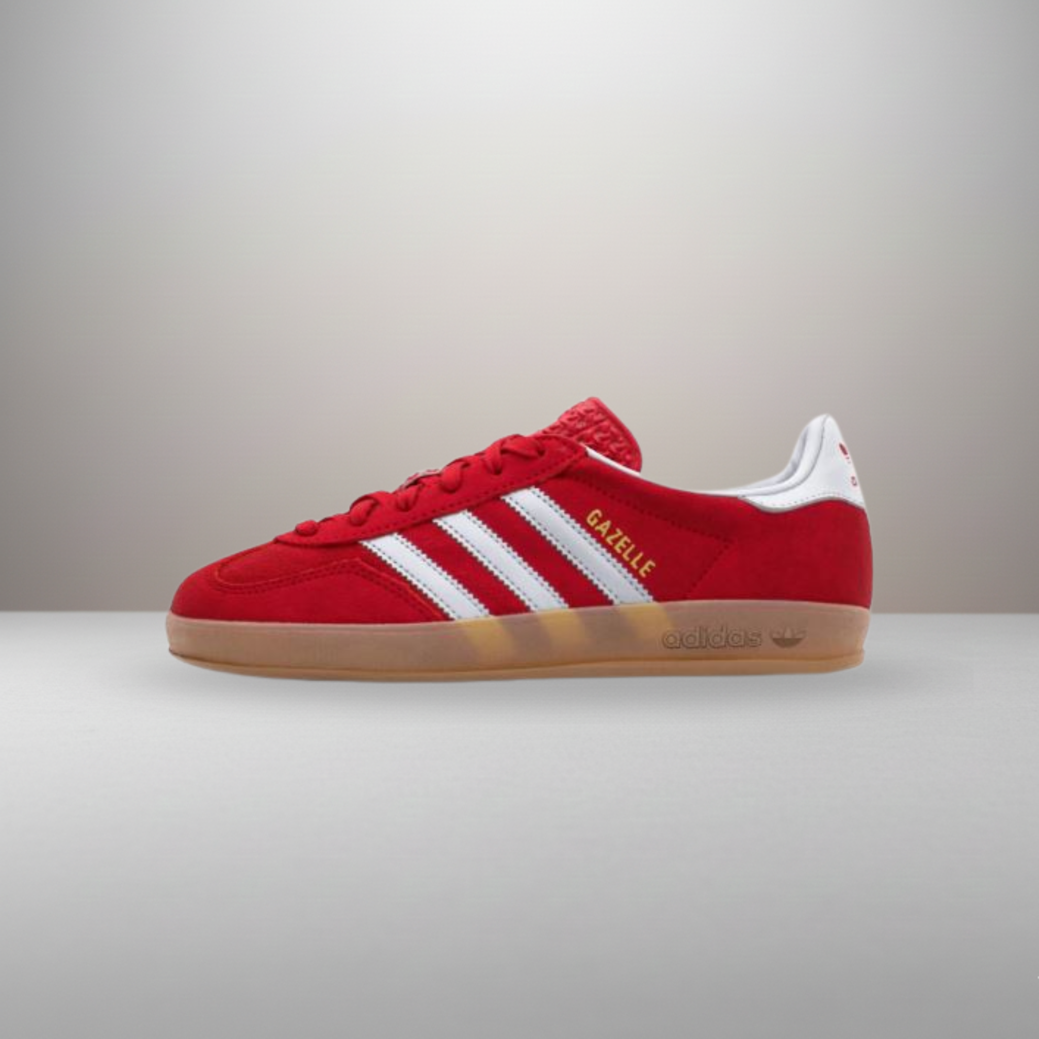 Zapatillas Adidas Gazelle Indoor rojo talla 44 vista lateral exterior con las tres bandas blancas