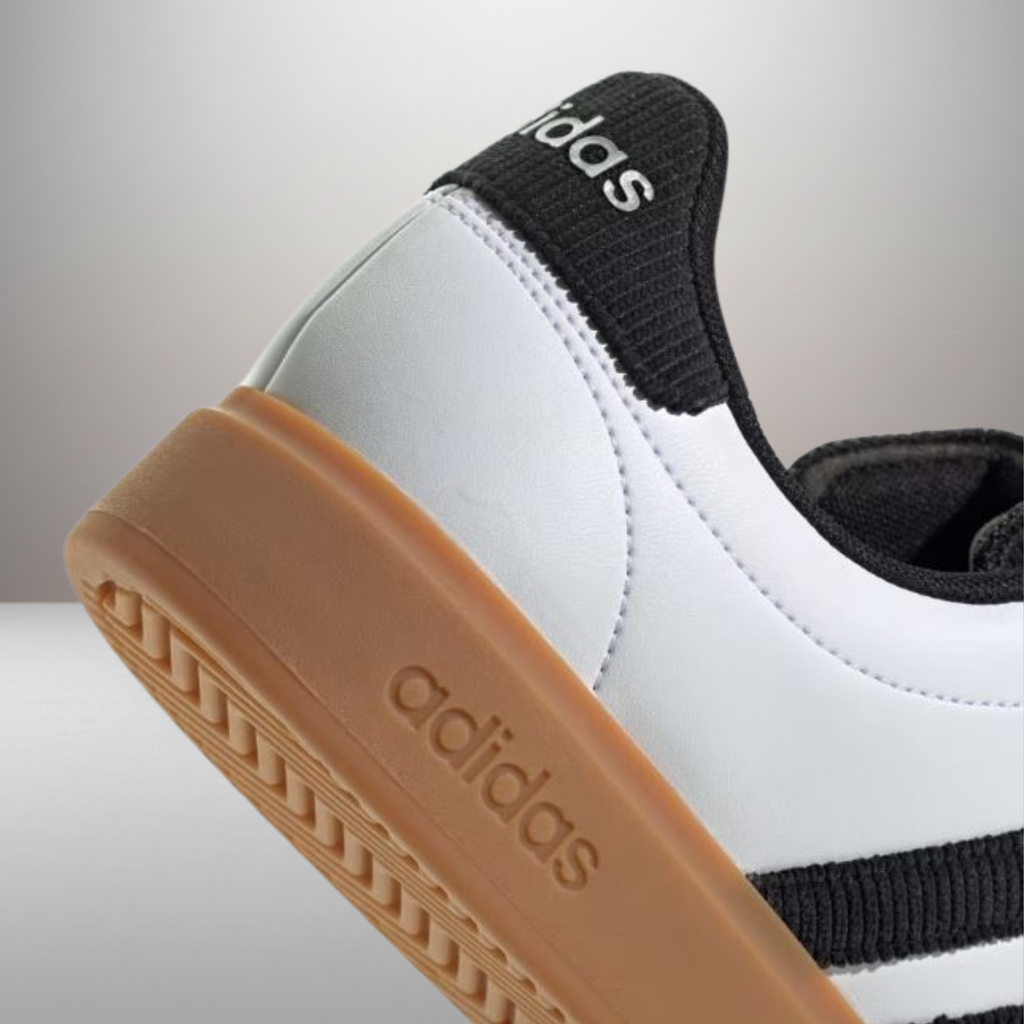 Zapatillas Adidas Grand Court 2.0 blanco talla 44 vista trasera del talón