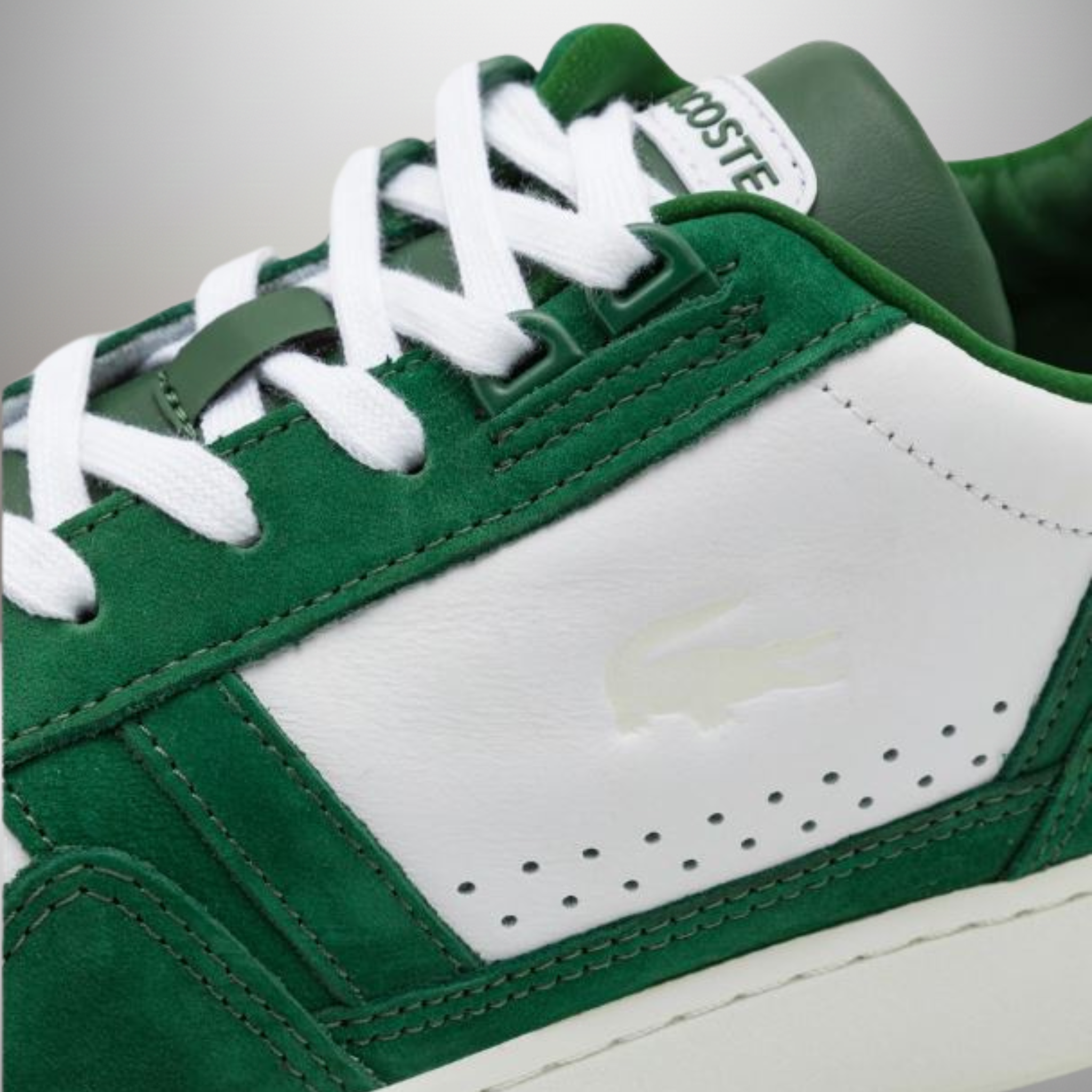 Zapatillas Lacoste T-Clip verde y blanco talla 43 detalle del logo y materiales