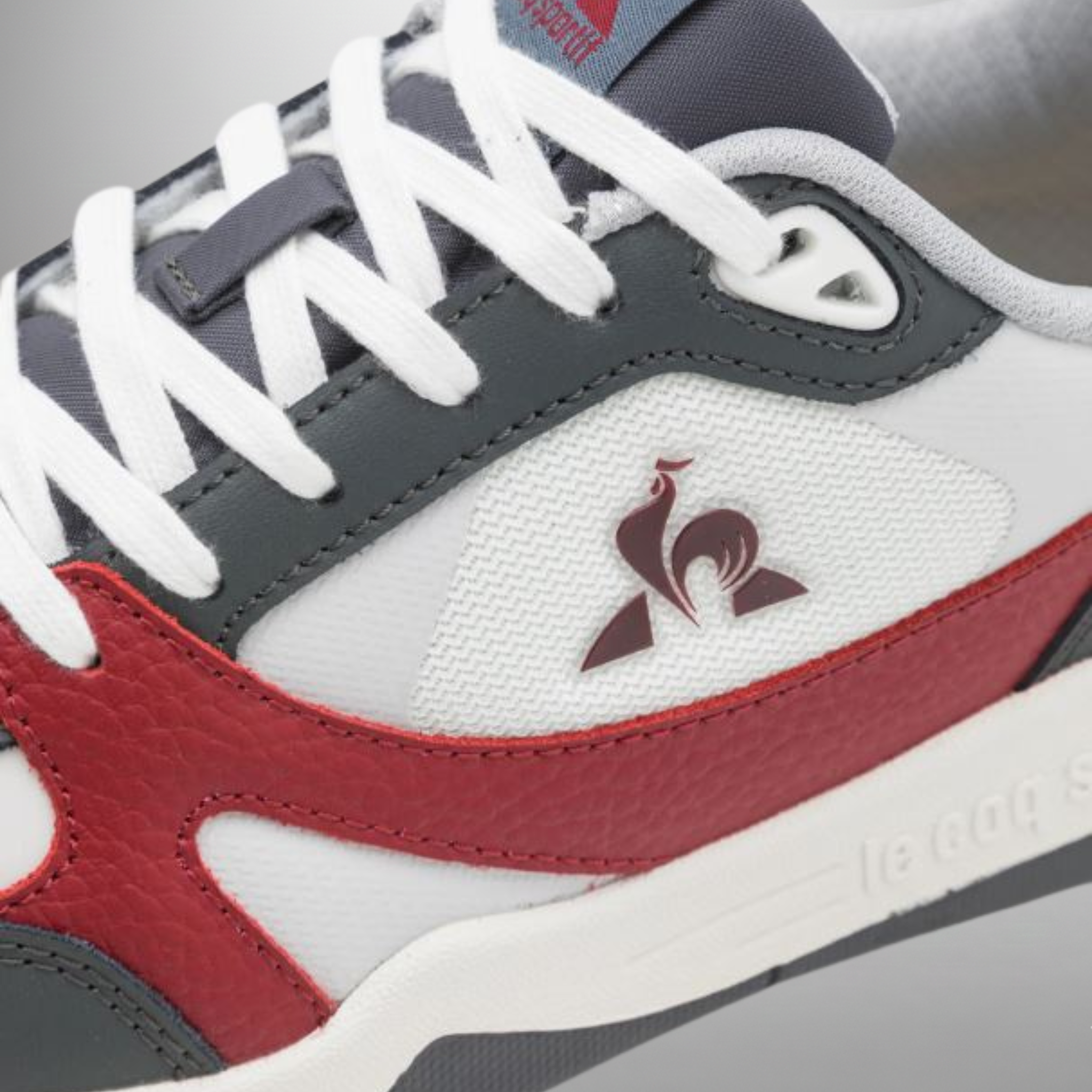 Zapatillas Le Coq Sportif Pro Star Lite blanco y rojo talla 42 detalle de las cordoneras