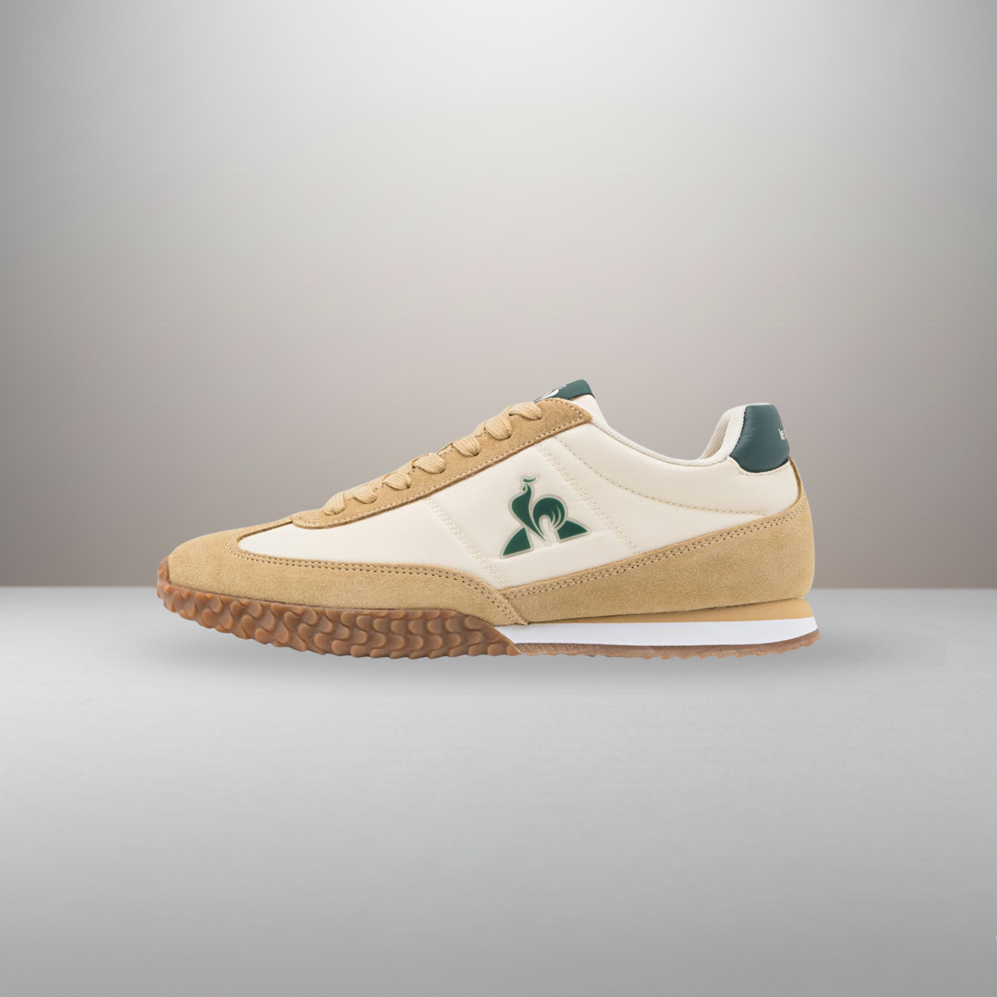 Zapatillas Le Coq Sportif Veloce beige y crema talla 44 vista lateral exterior