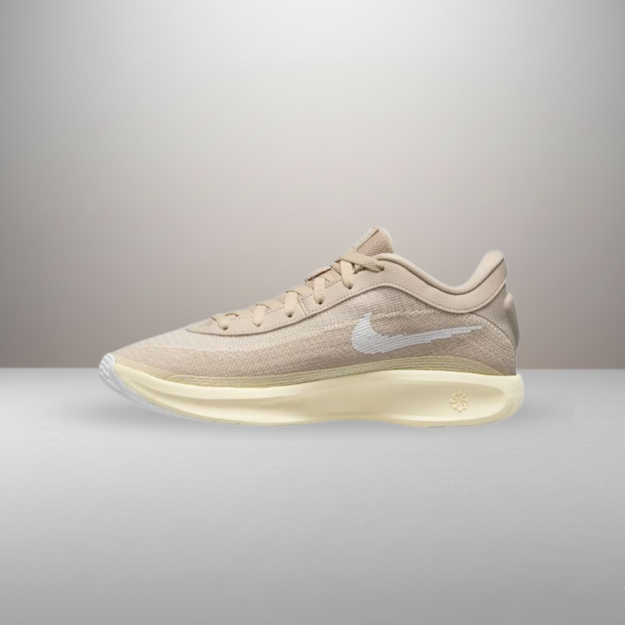 Zapatillas Nike G.T. Hustle Academy beige talla 45 vista lateral interior