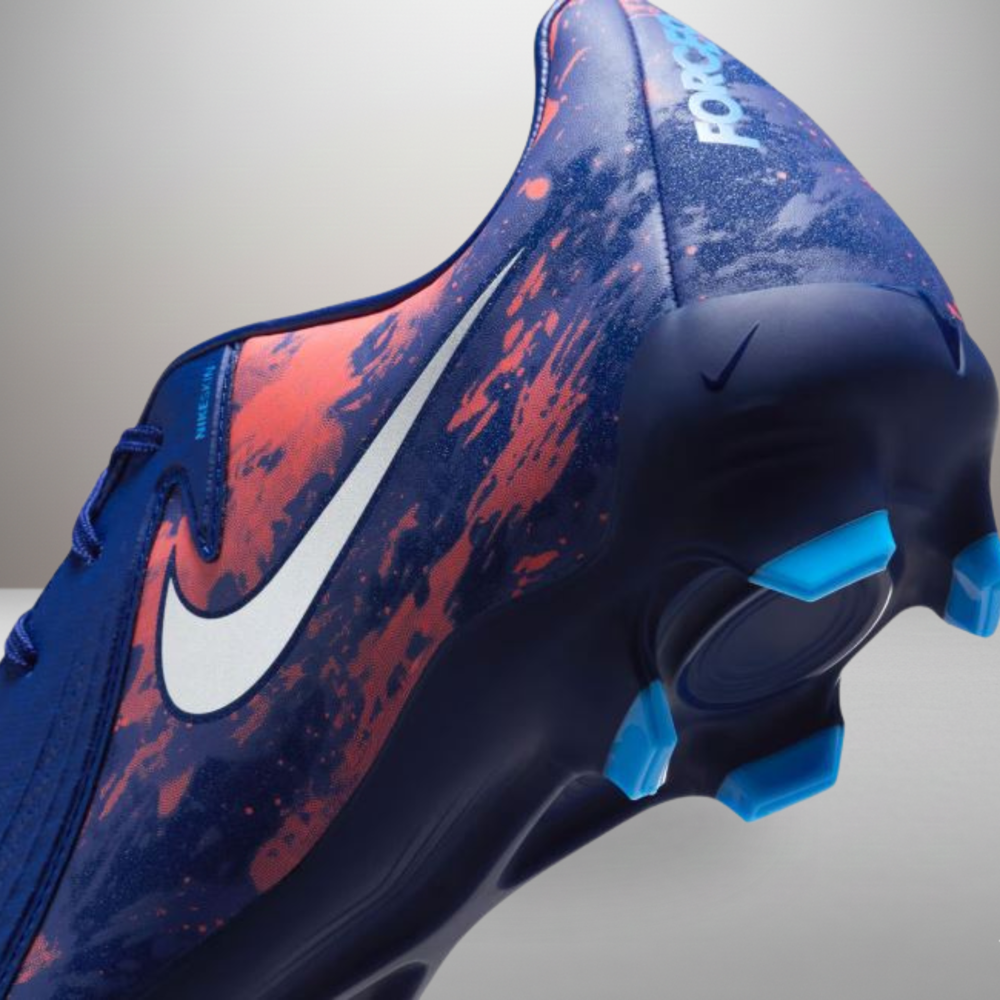 Zapatillas Nike Phantom GX2 Academy azul talla 44 detalle del logo y materiales