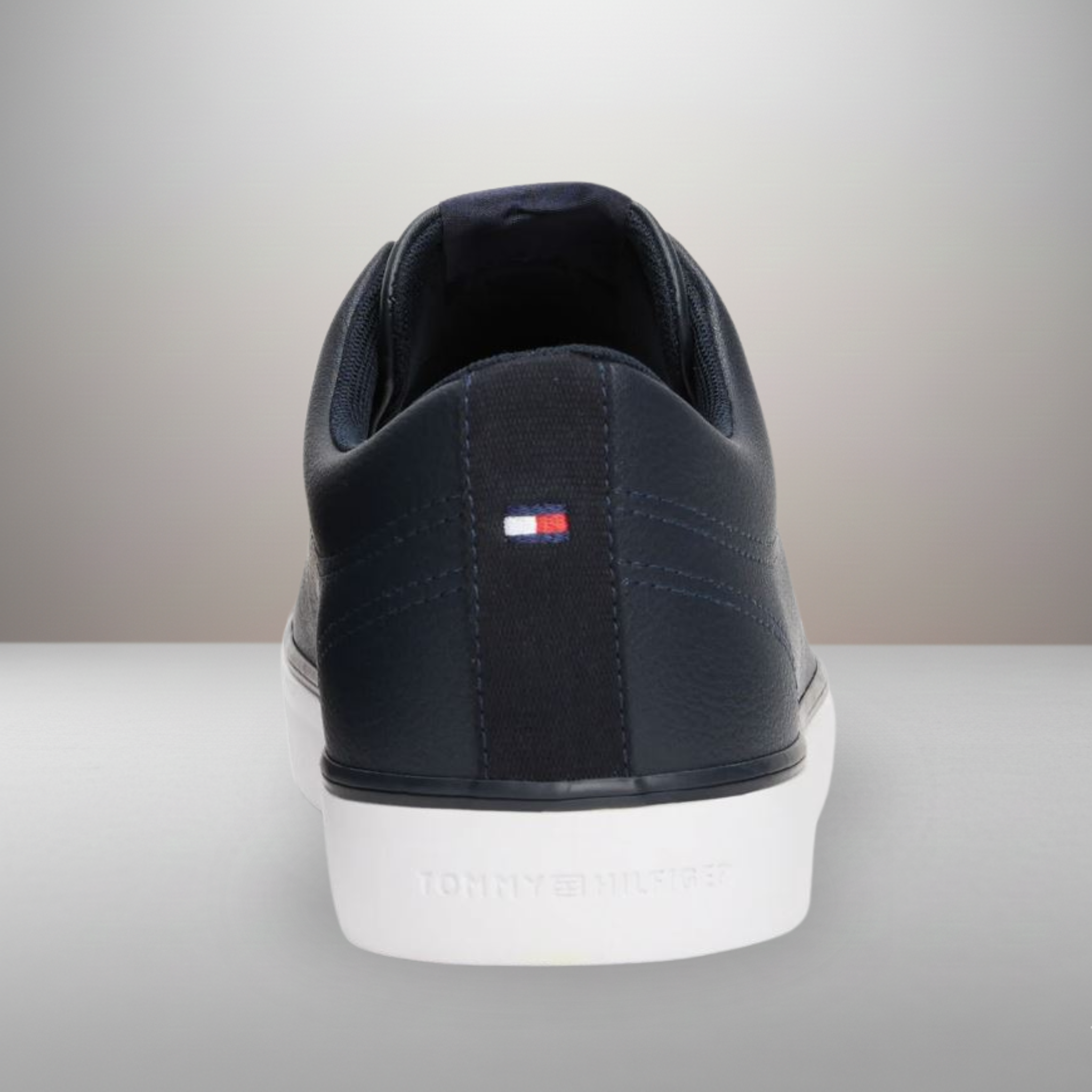 Zapatillas Tommy Hilfiger Vulc Low azul marino talla 41 vista trasera del talón