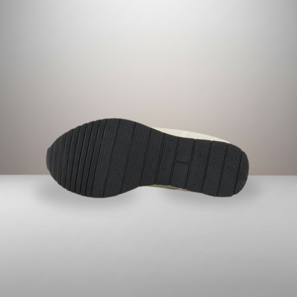 Zapatillas Tommy Jeans Runner Casual caqui talla 40 detalle de la suela de tracción con relieve