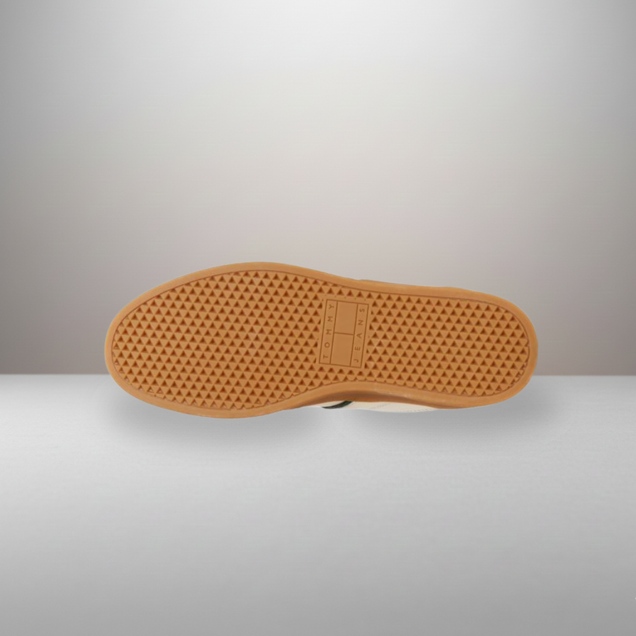 Zapatillas Tommy Jeans The Greenwich blanco talla 43 detalle de la suela de goma plana