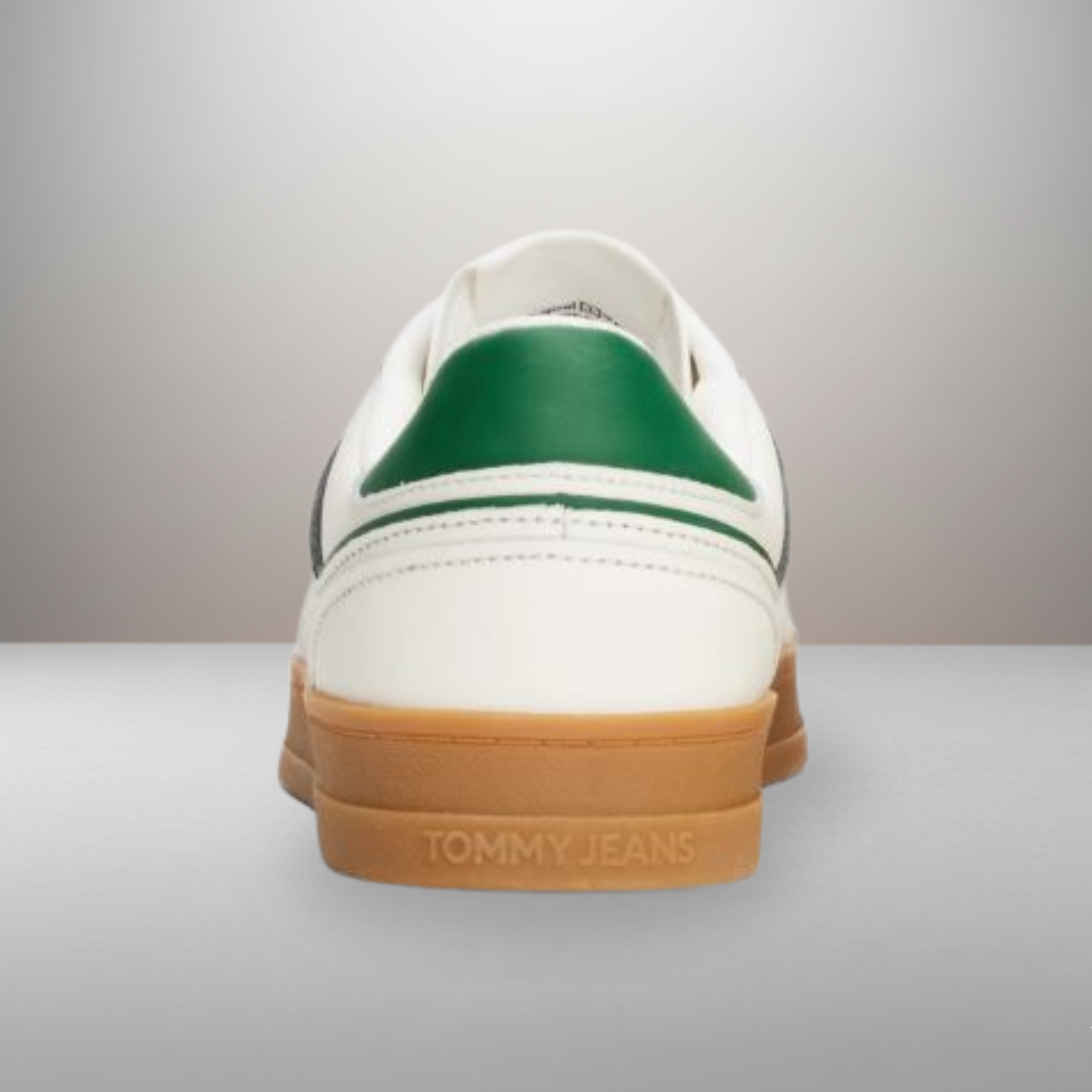 Zapatillas Tommy Jeans The Greenwich blanco talla 43 vista trasera del talón con branding