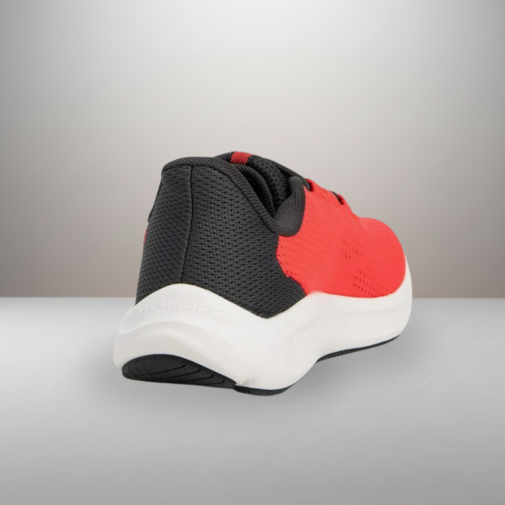 Zapatillas Under Armour Charged Pursuit 3 rojo talla 41 vista trasera del talón acolchado