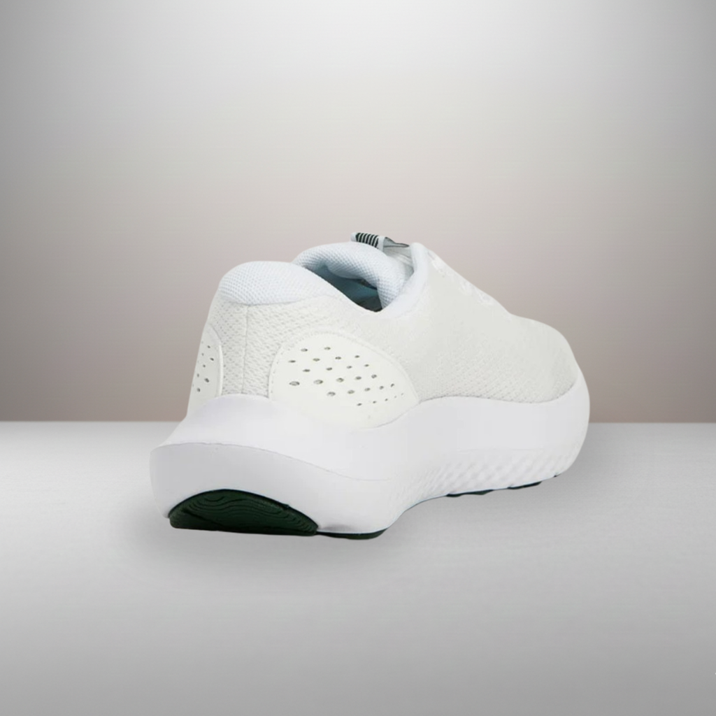 Zapatillas Under Armour Charged Surge 4 blanco talla 42 vista trasera del refuerzo del talón